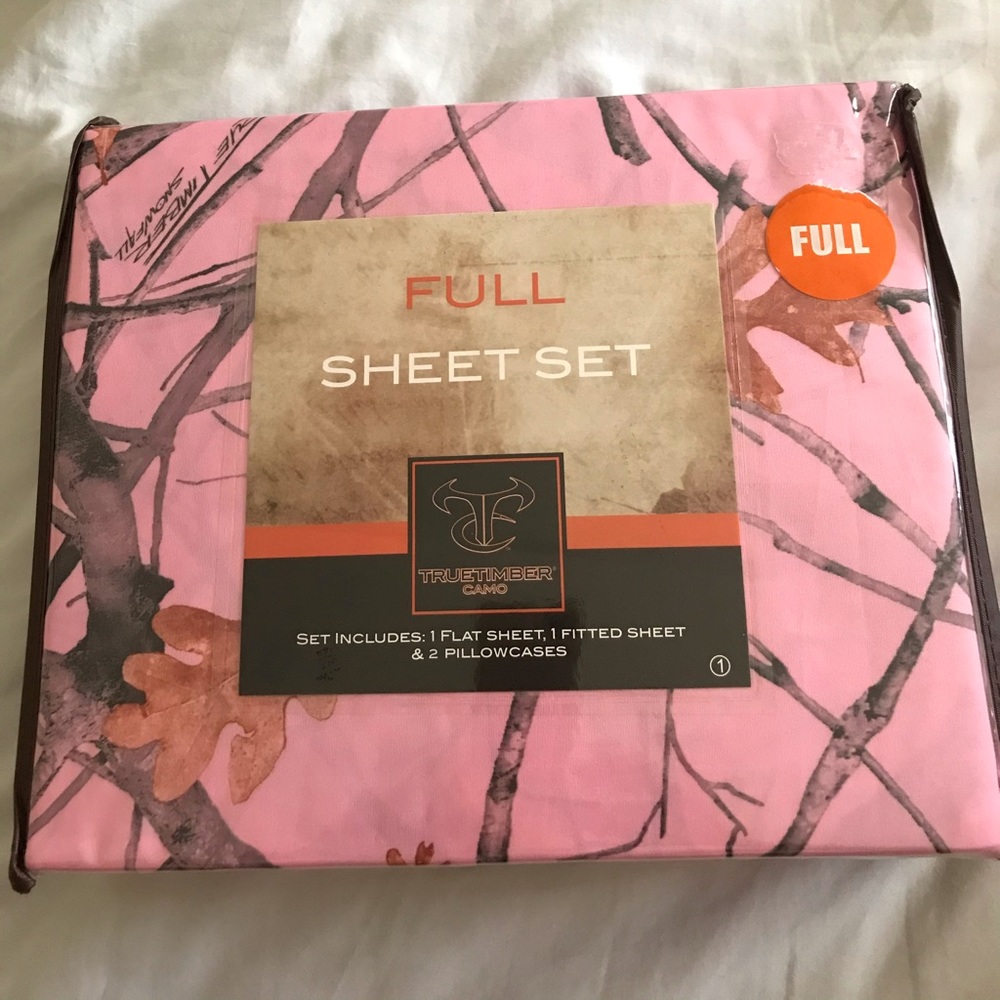 Brand new Truetimber Camo full size sheet set